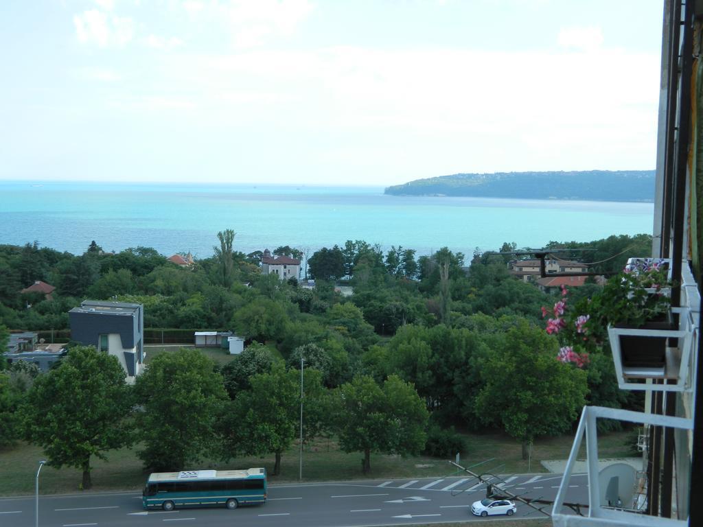 Happy Vacation 2 Apartment Varna Exterior photo